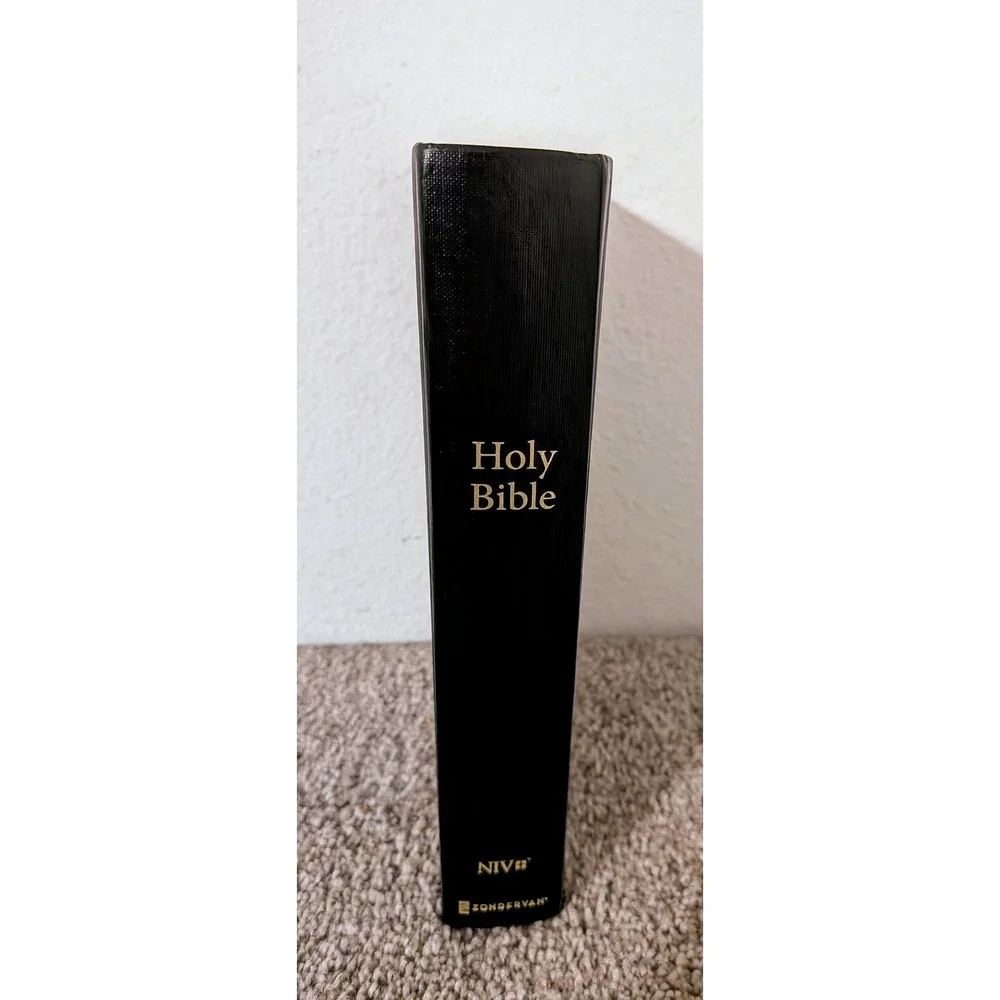 NIV Holy Bible New International Version Black‎ Hardcover Zondervan